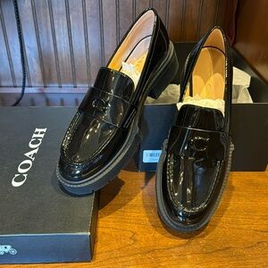 Coach Leah Patent Leather loafer size 9.5. NWOT.
